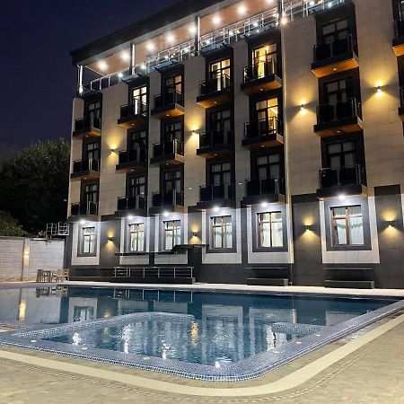 Rayyan Hotel & Spa タシュケント エクステリア 写真