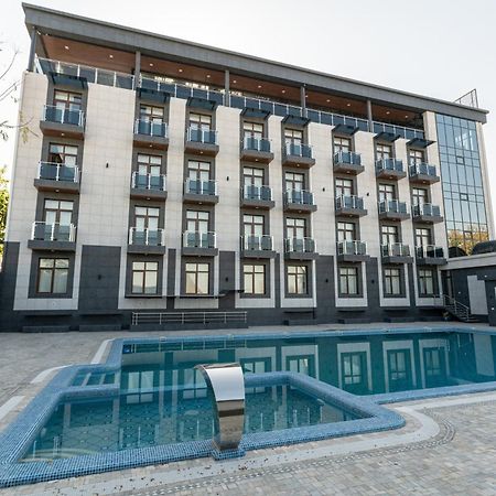 Rayyan Hotel & Spa タシュケント エクステリア 写真