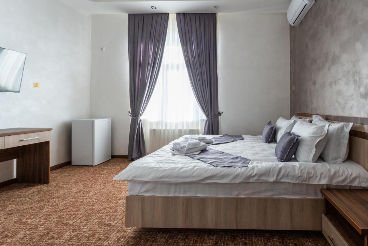 Rayyan Hotel & Spa タシュケント エクステリア 写真